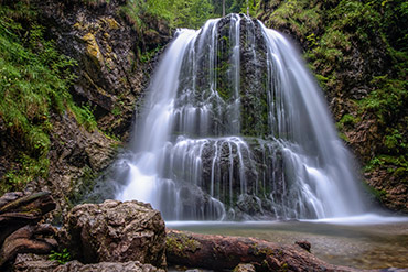 Langzeitbelichtung vom Josefsthaler Wasserfall (Schliersee) - www.matthias-foto.de