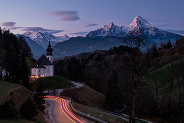 Wallfahrtskirche Maria Gern (Sonnenaufgang) in einer Langzeitbelichtung - www.matthias-foto.de